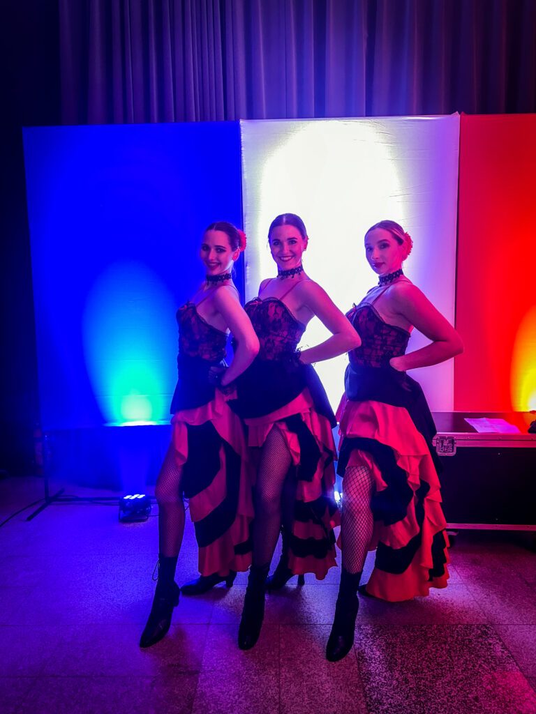 IMG_0893-1-768x1024 Jak dobrać pokaz taneczny do rodzaju wydarzenia?