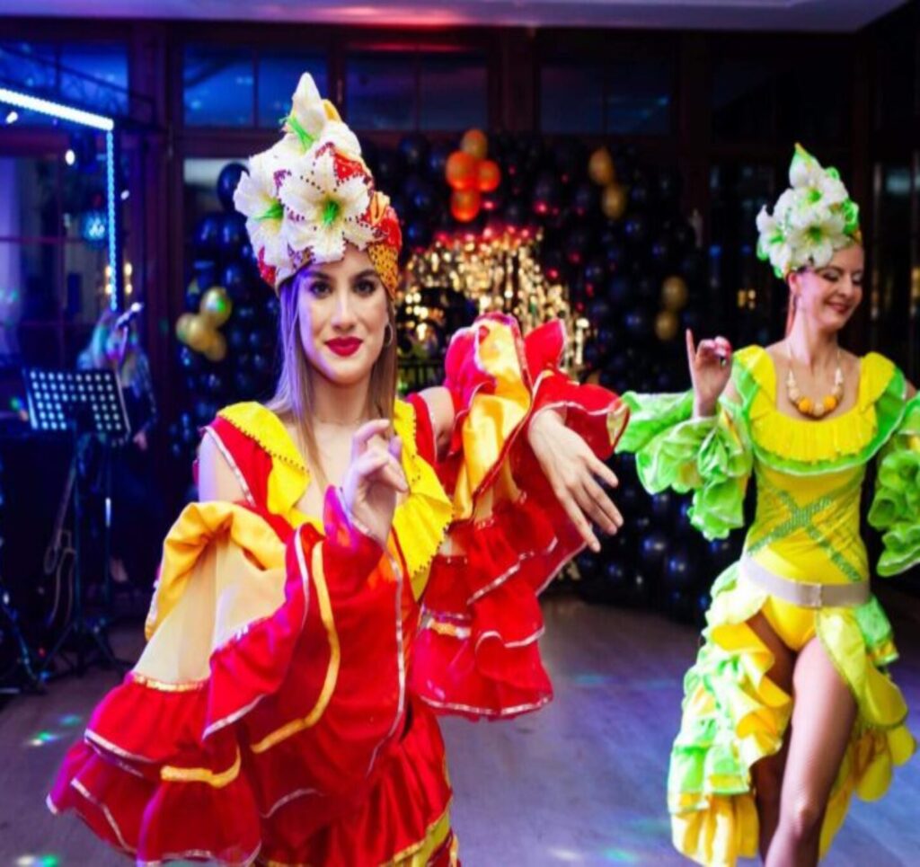 cropped-IMG_6765-2-e1716478465375-1024x965 Jak dobrać pokaz taneczny do rodzaju wydarzenia?