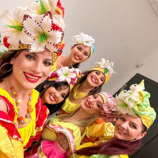 cropped-cropped-cropped-IMG_8869-scaled-1-e1756895094875 Pokaz tańca na urodziny - wyjątkowa atrakcja dla Twoich gości